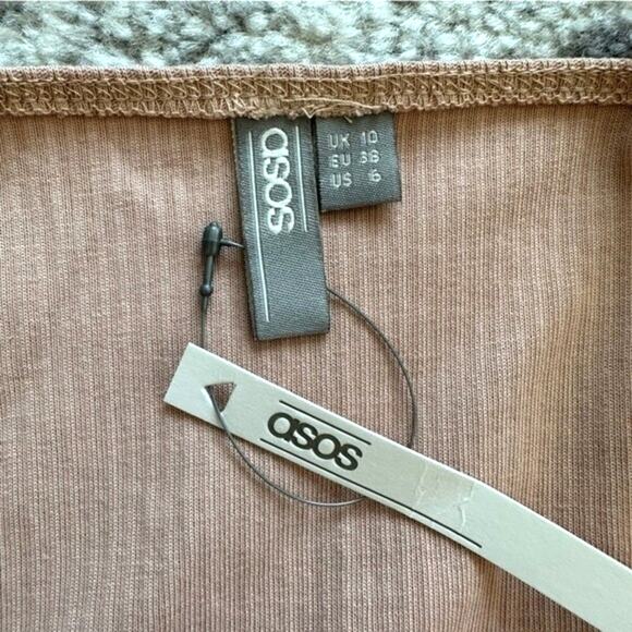 NWT ASOS Ribbed Crop Tank With Ruffle Straps Size 6 - Picture 2 of 5